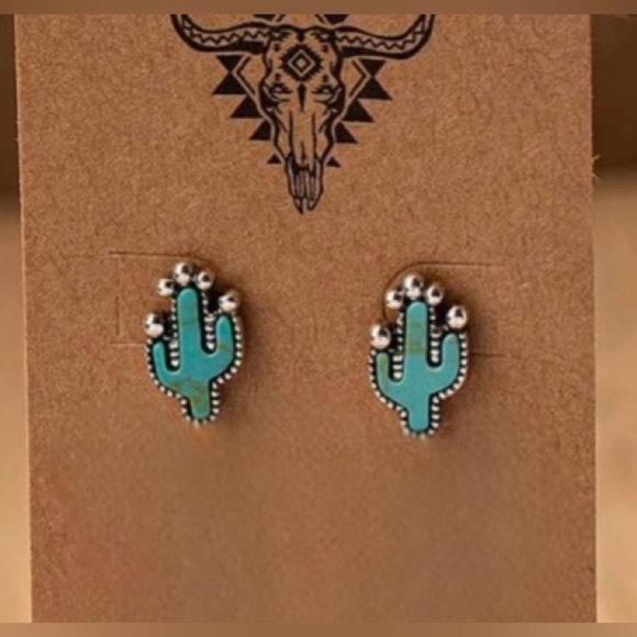 Jewelry - Southwest Style Antique Silver Boho Turquoise Cactus Earrings